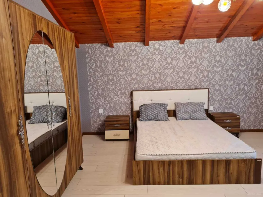 Kirayə verilir 6 otaqlı həyət evi 280 m²