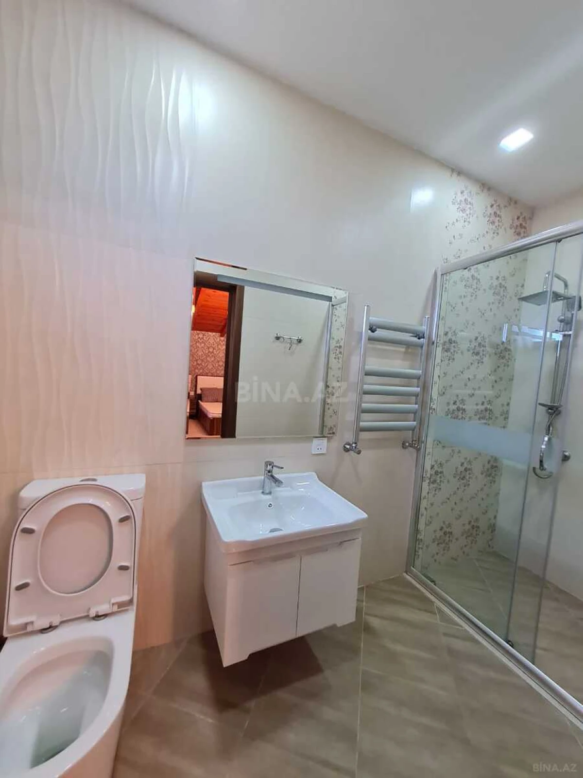 Kirayə verilir 6 otaqlı həyət evi 280 m²