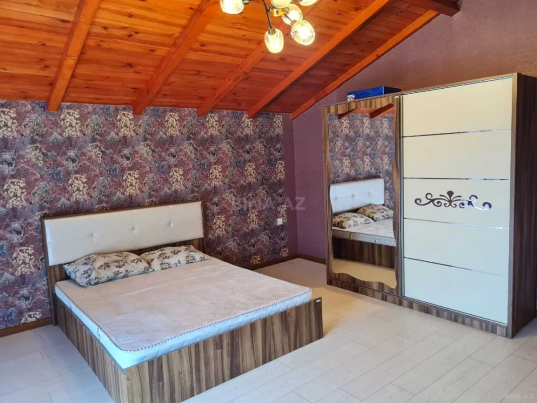 Kirayə verilir 6 otaqlı həyət evi 280 m²