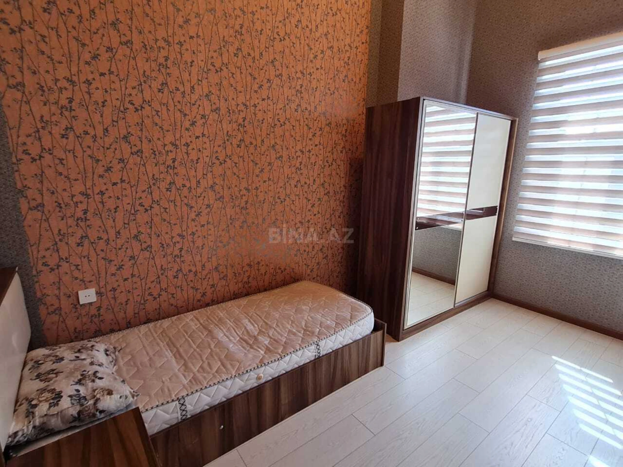 Kirayə verilir 6 otaqlı həyət evi 280 m²