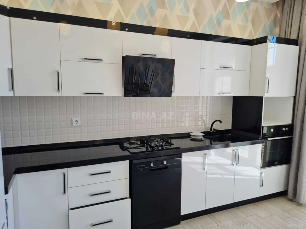Kirayə verilir 6 otaqlı həyət evi 280 m²
