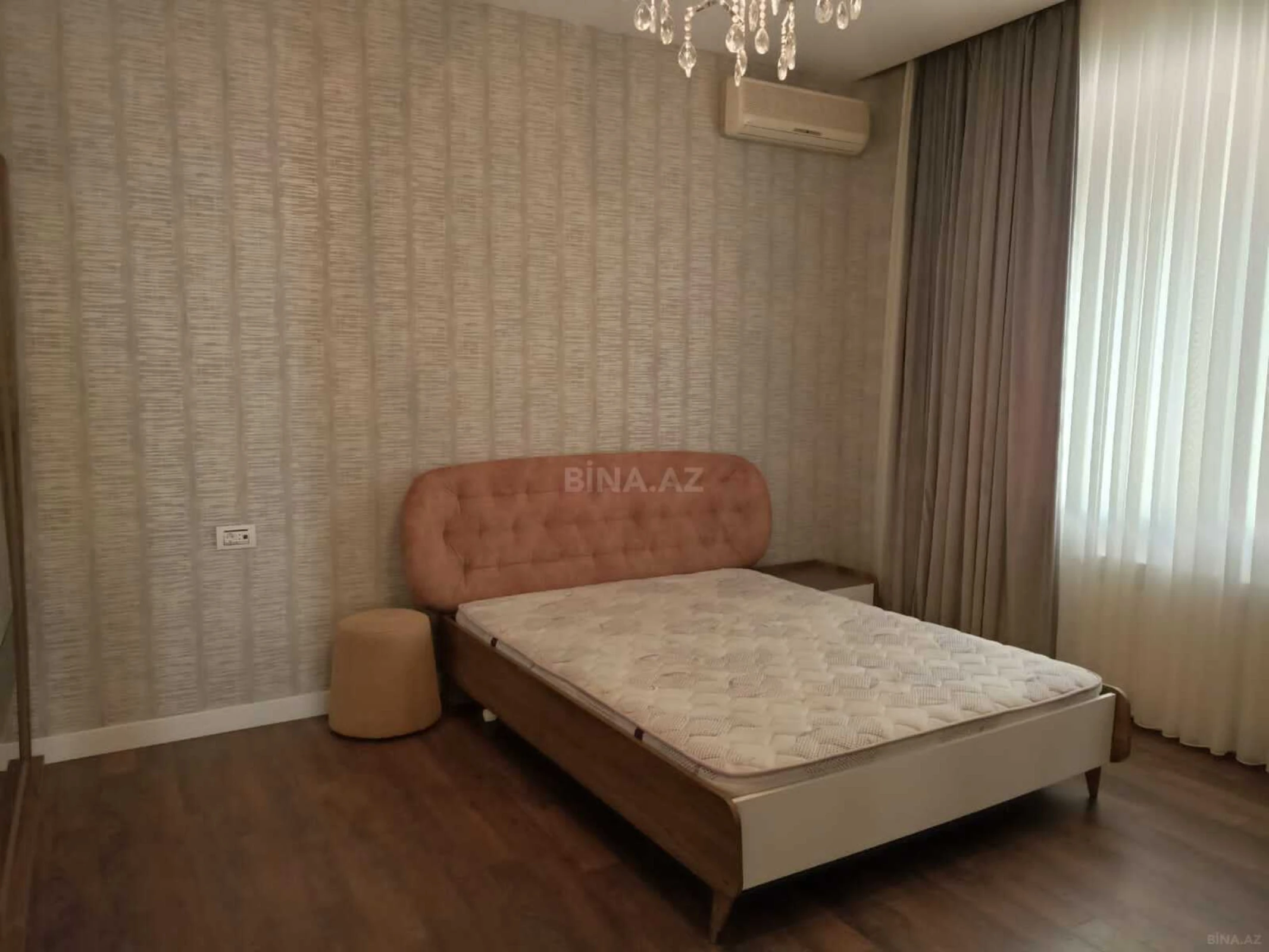 Kirayə verilir 6 otaqlı həyət evi 420 m²