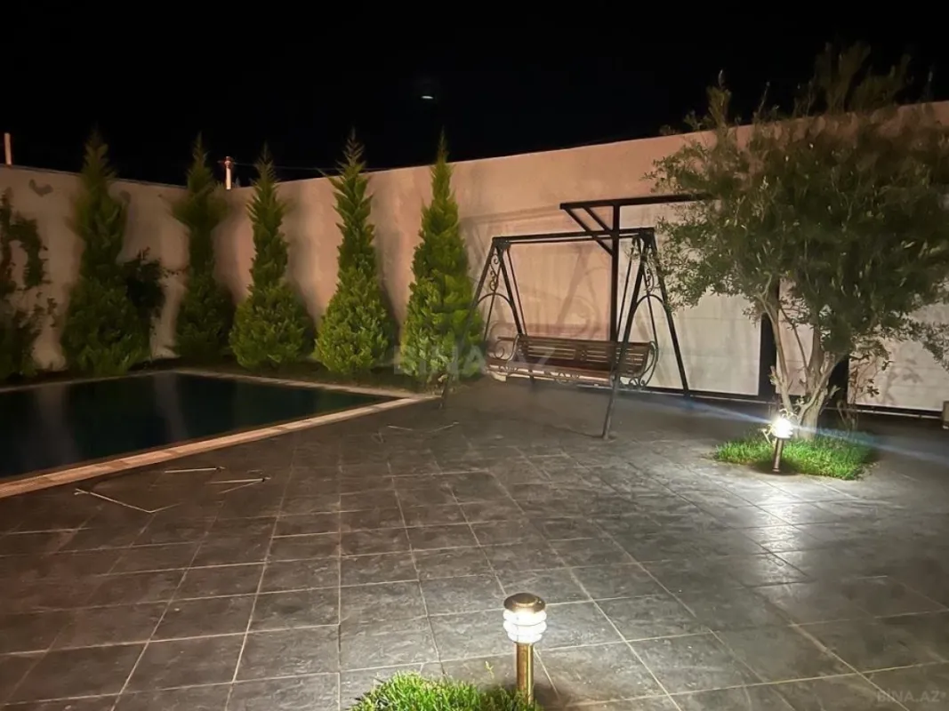 Kirayə verilir 7 otaqlı həyət evi 350 m²