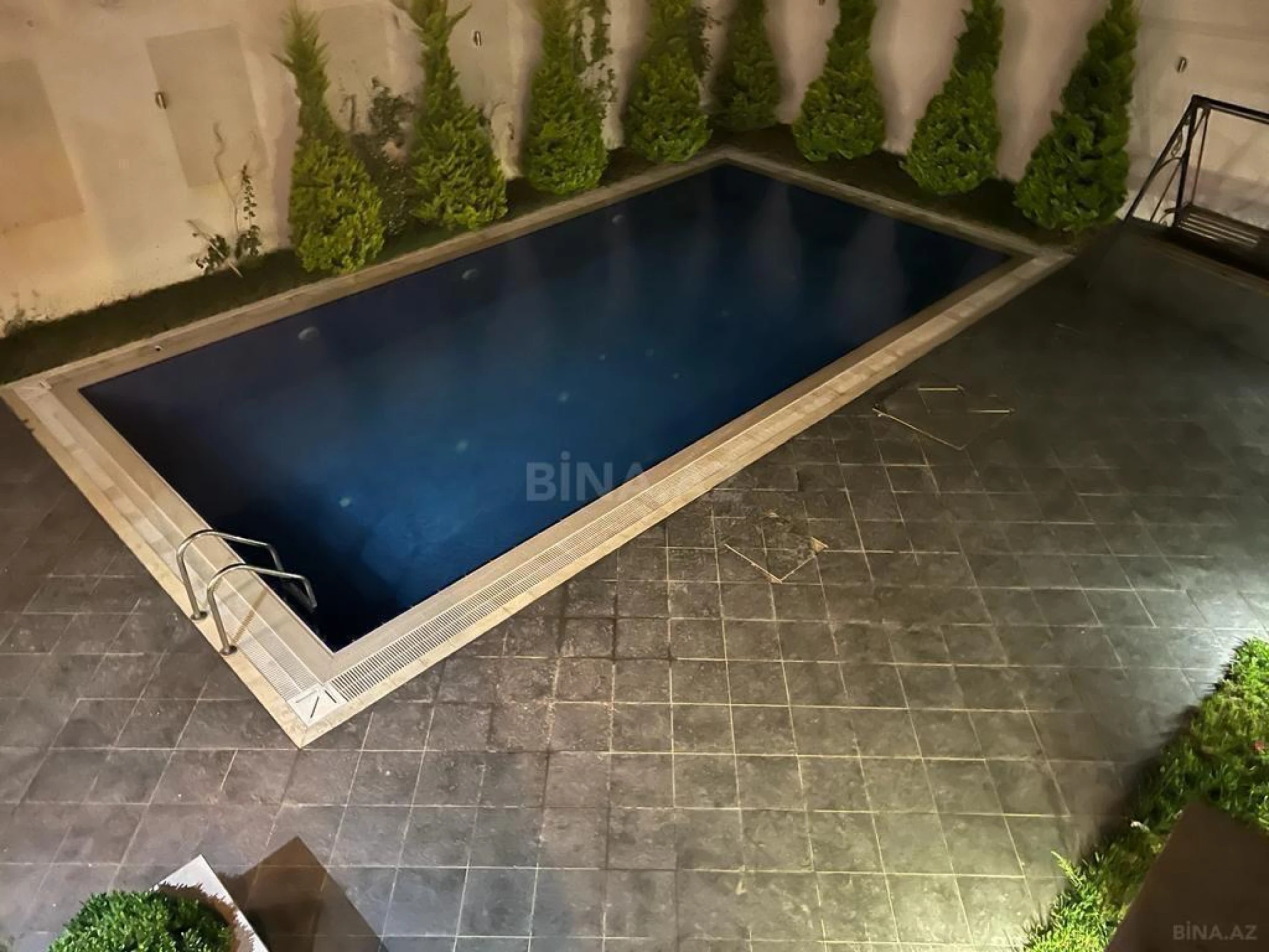 Kirayə verilir 7 otaqlı həyət evi 350 m²
