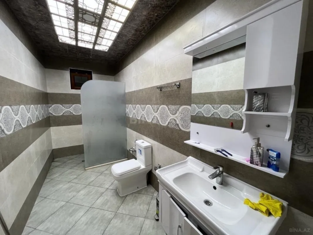 Kirayə verilir 7 otaqlı həyət evi 350 m²