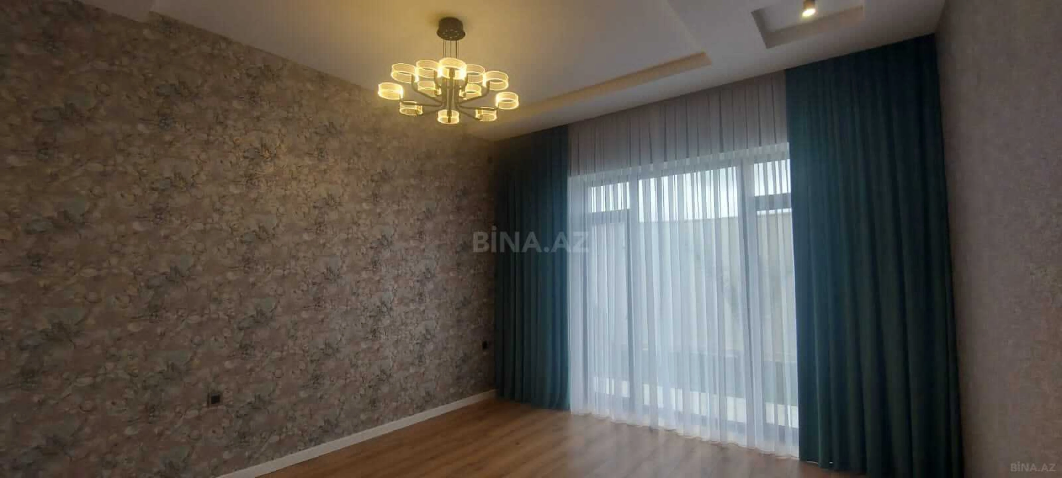 Satılır həyət evi 200 m²