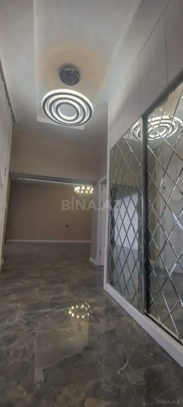 Satılır həyət evi 200 m²