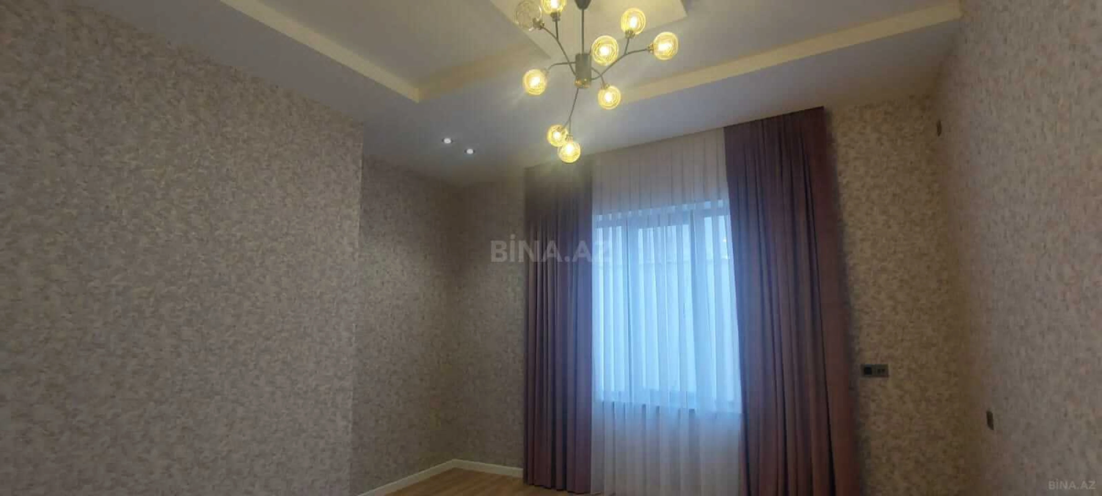 Satılır həyət evi 200 m²