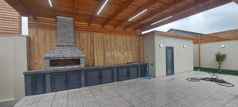 Satılır həyət evi 200 m²