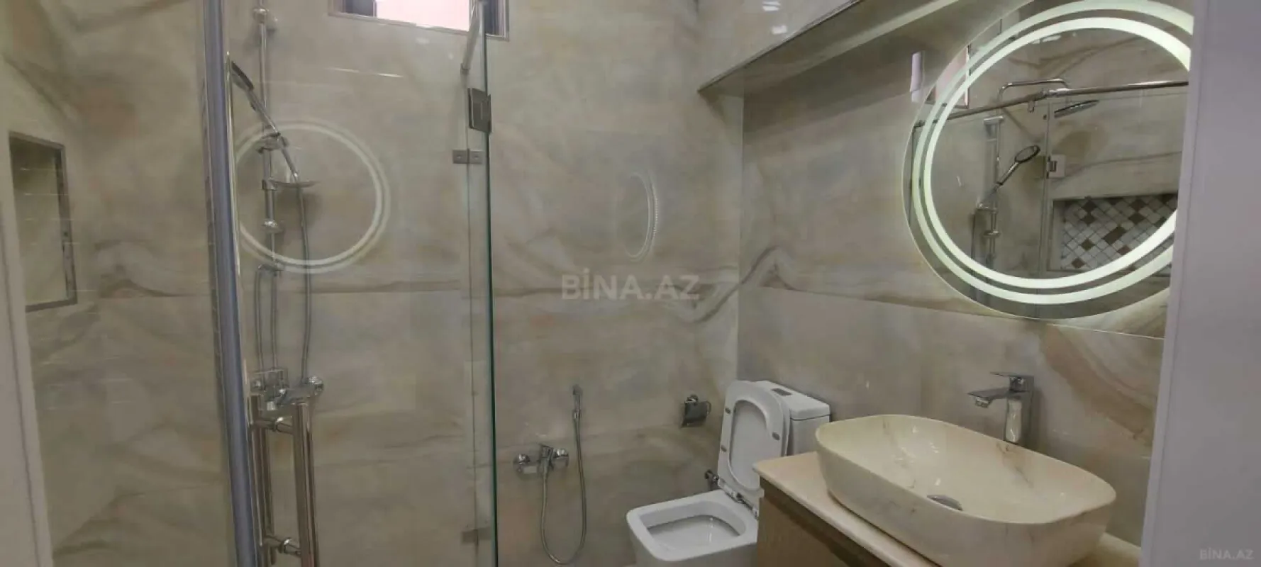 Satılır həyət evi 200 m²