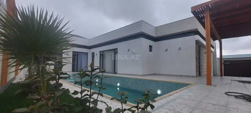 Satılır həyət evi 200 m²