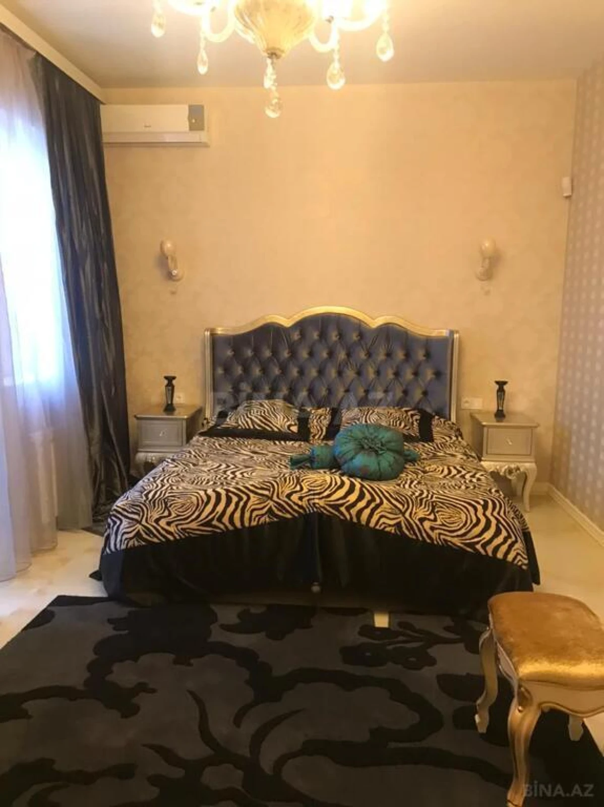 Kirayə verilir 5 otaqlı həyət evi 450 m²