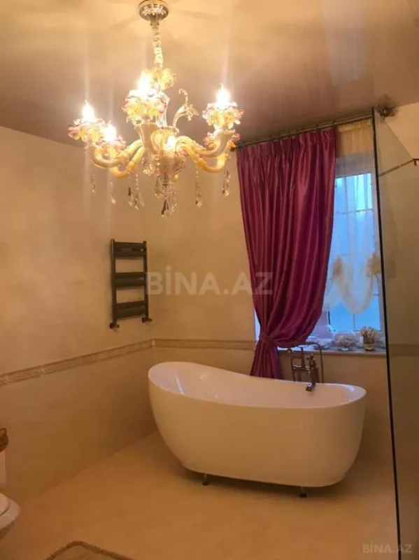 Kirayə verilir 5 otaqlı həyət evi 450 m²