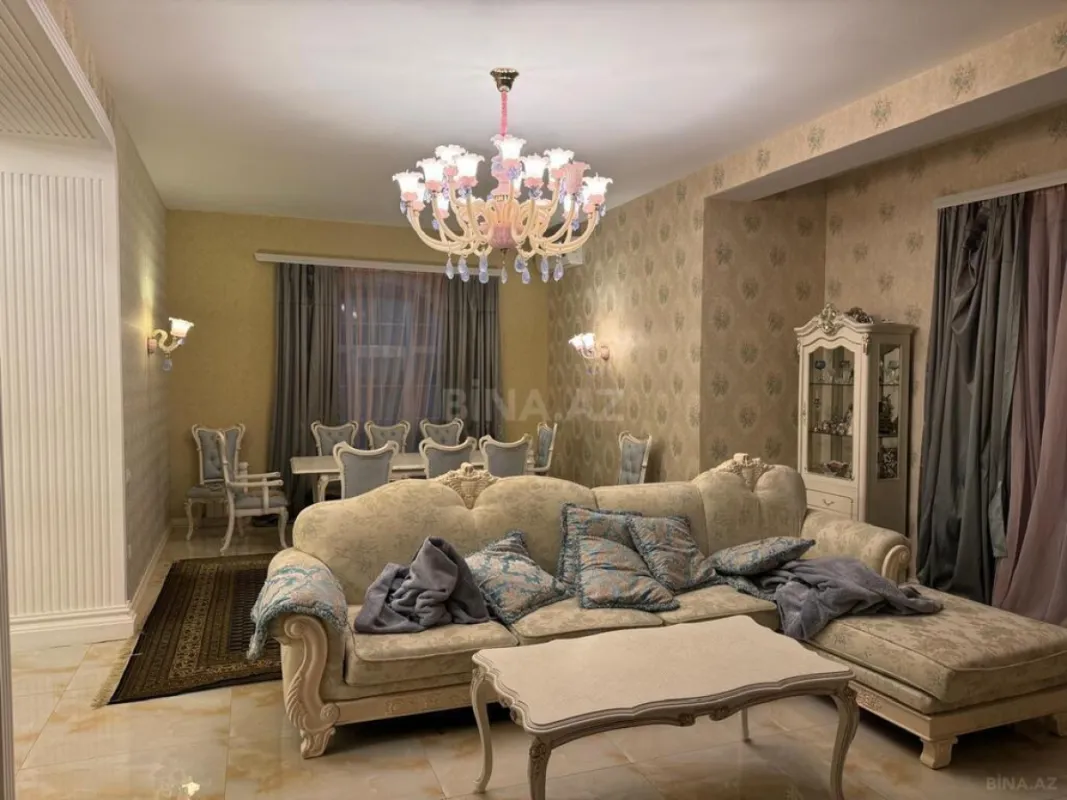Kirayə verilir 5 otaqlı həyət evi 450 m²