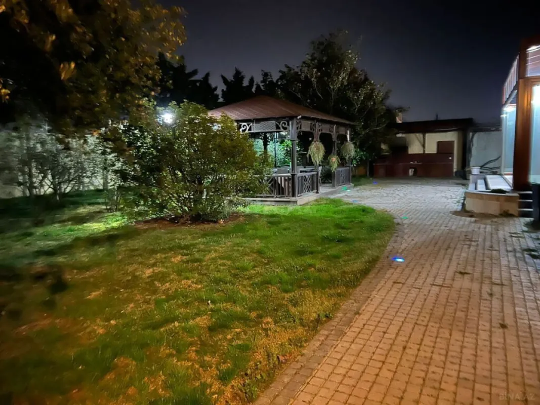 Kirayə verilir 7 otaqlı həyət evi 380 m²