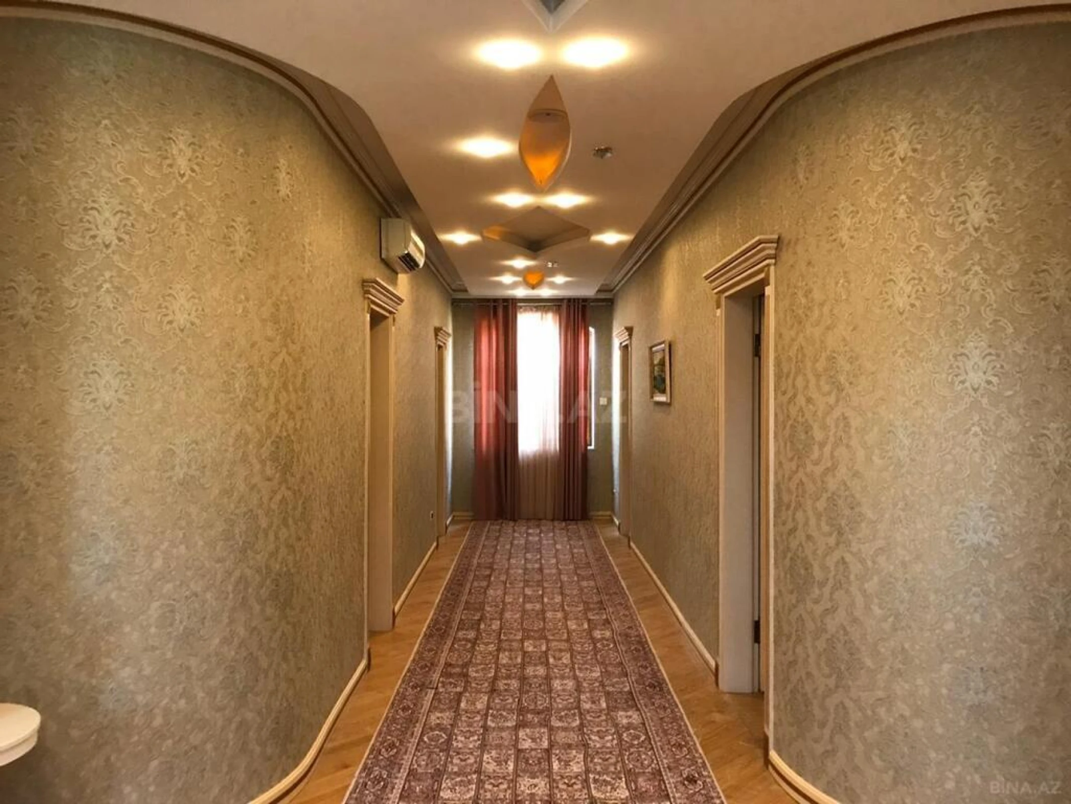 Kirayə verilir 7 otaqlı həyət evi 380 m²