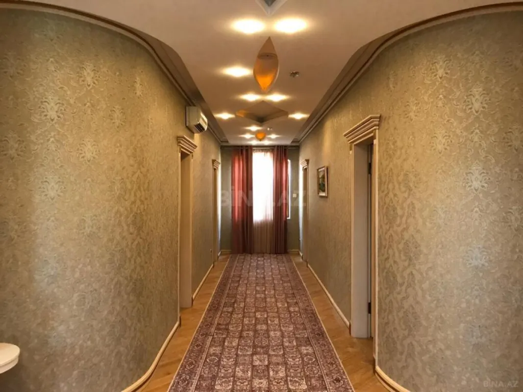 Kirayə verilir 7 otaqlı həyət evi 380 m²