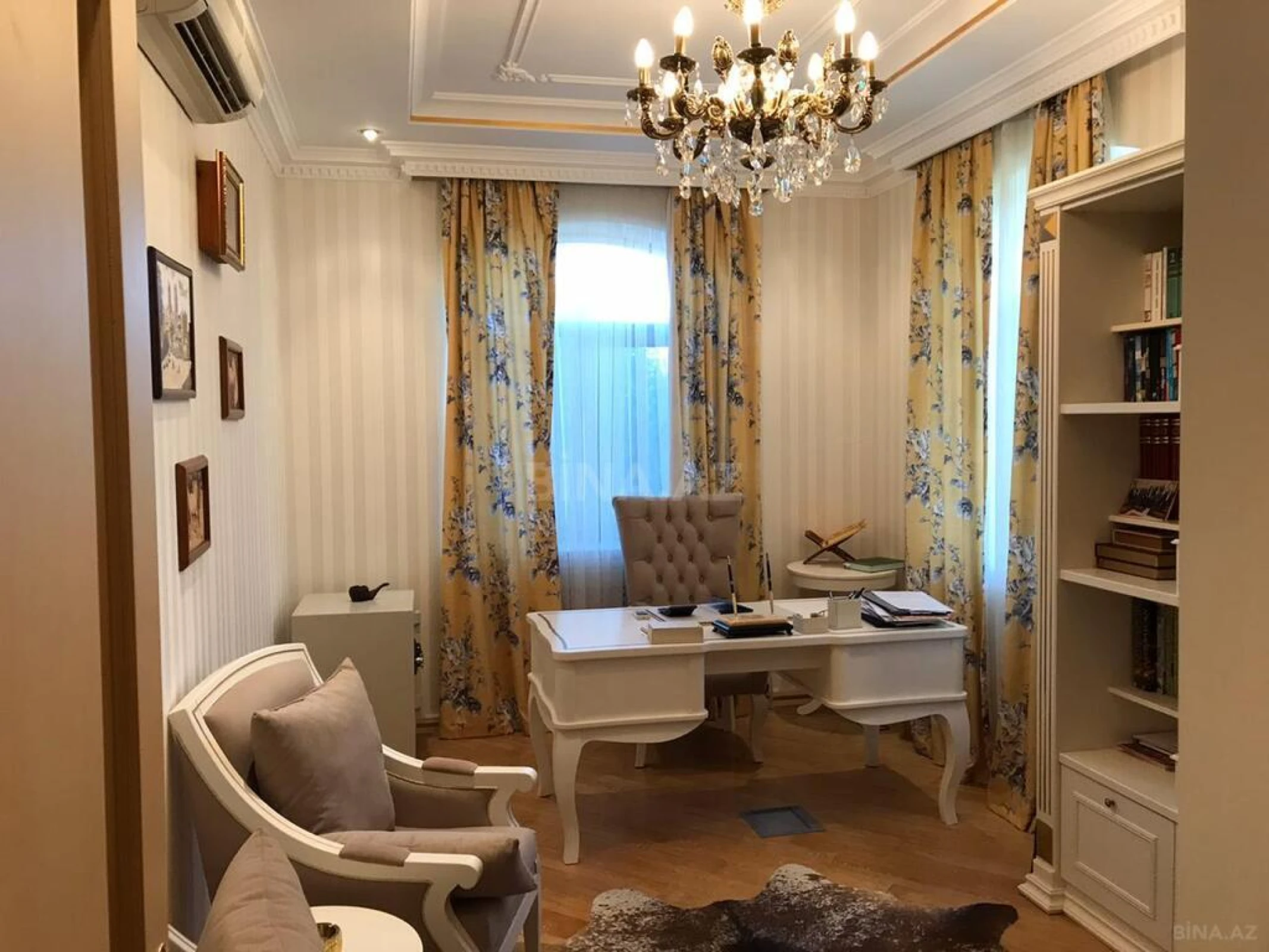 Kirayə verilir 7 otaqlı həyət evi 380 m²