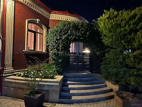 Kirayə verilir 7 otaqlı həyət evi 380 m²