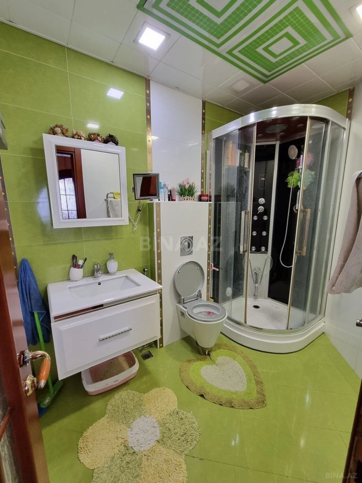 Satılır 4 otaqlı mənzil 170 m²