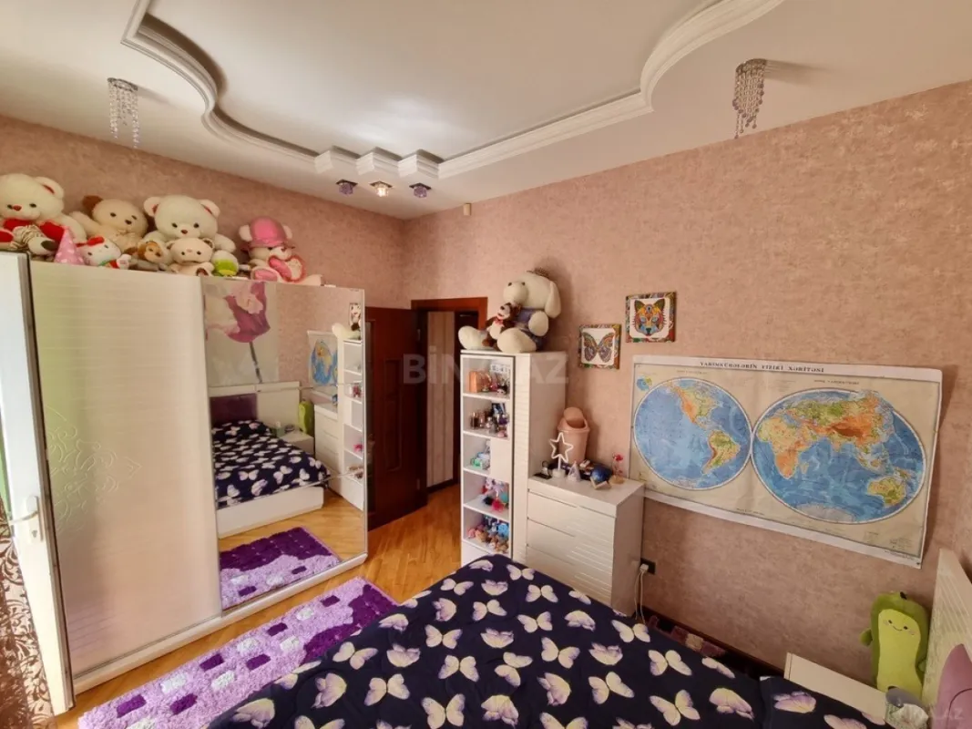 Satılır 4 otaqlı mənzil 170 m²