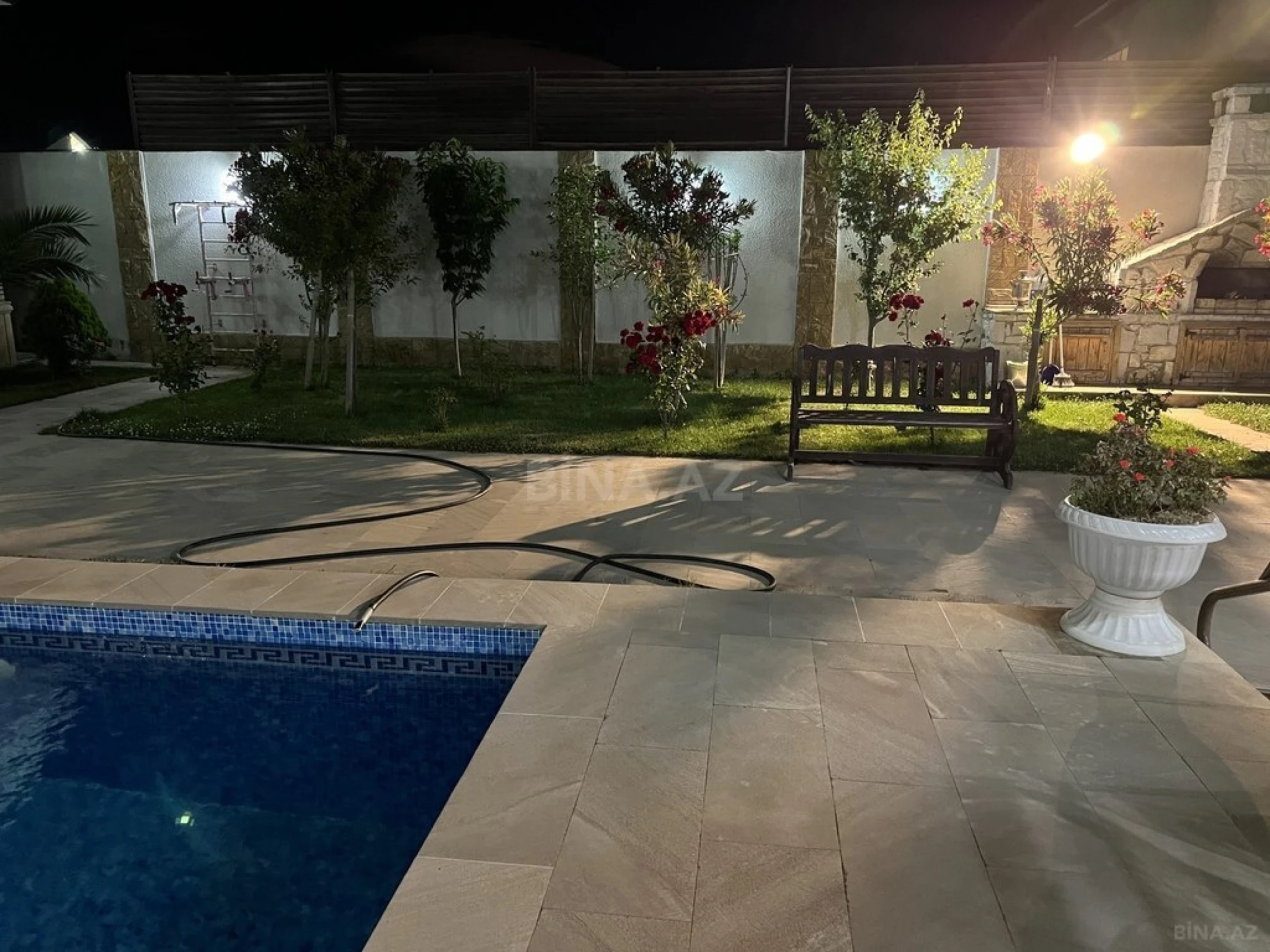 Kirayə verilir 4 otaqlı həyət evi 200 m²