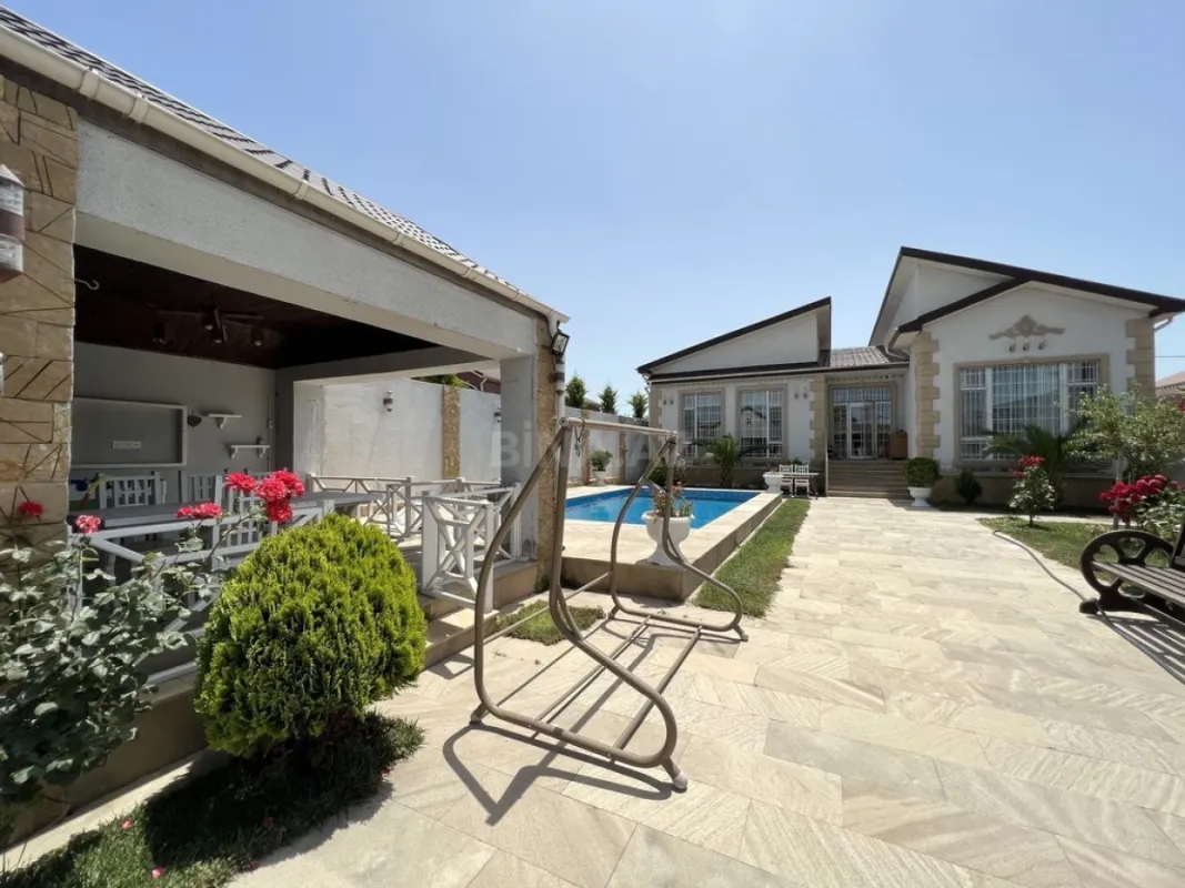 Kirayə verilir 4 otaqlı həyət evi 200 m²