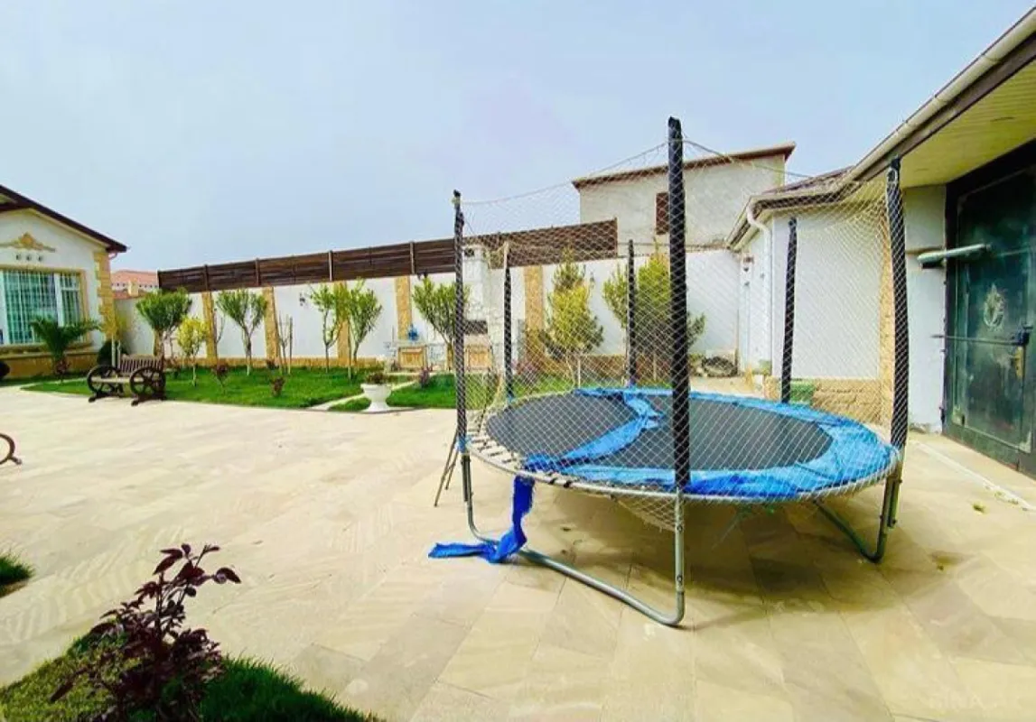 Kirayə verilir 4 otaqlı həyət evi 200 m²