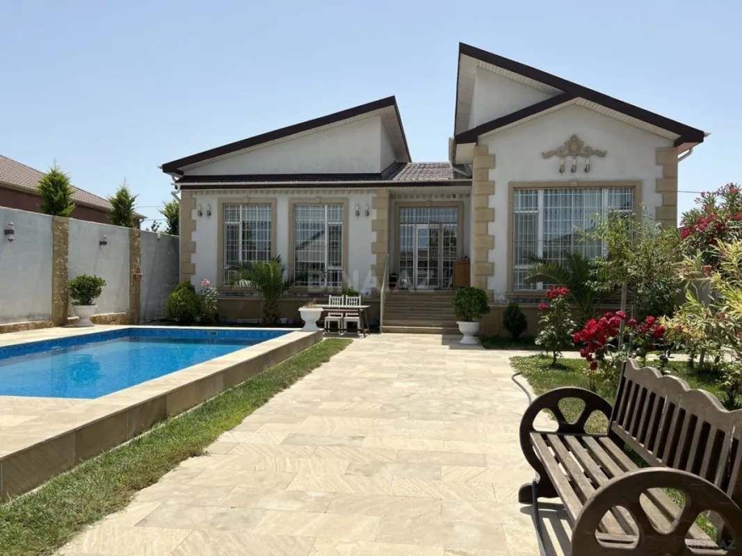 Kirayə verilir 4 otaqlı həyət evi 200 m²