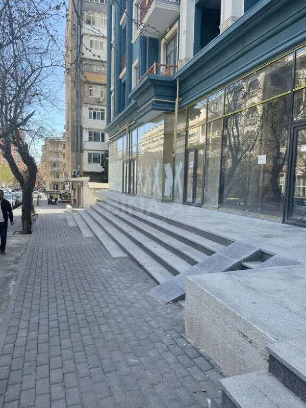 Satılır obyekt 115 m²