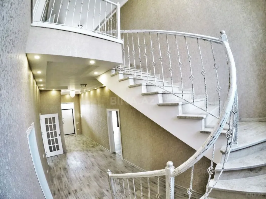 Kirayə verilir 5 otaqlı həyət evi 220 m²