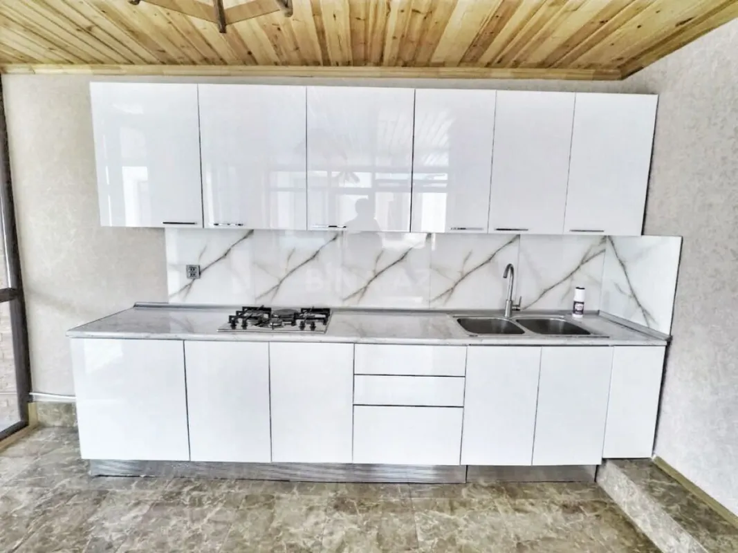 Kirayə verilir 5 otaqlı həyət evi 220 m²