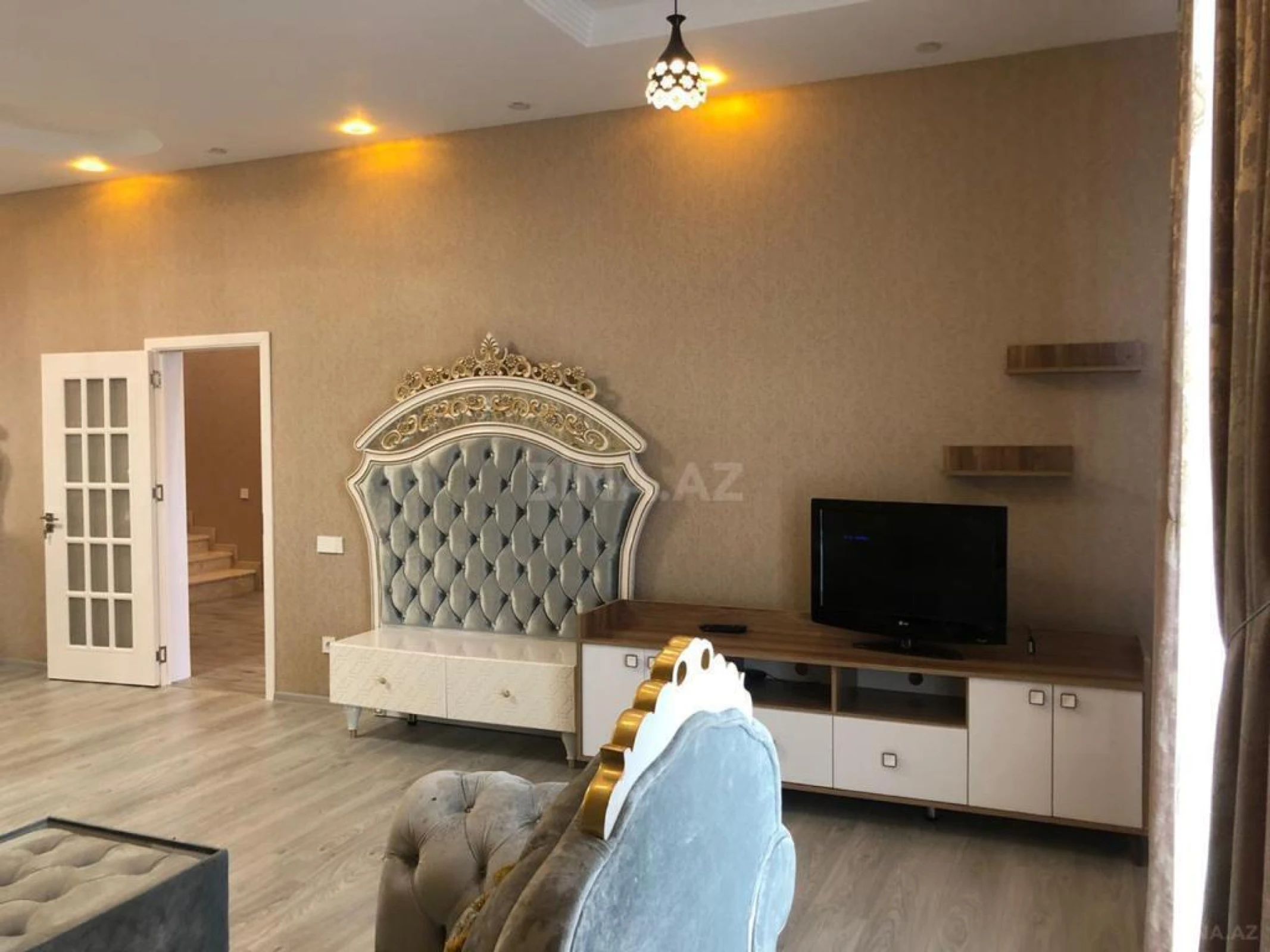 Kirayə verilir 5 otaqlı həyət evi 220 m²