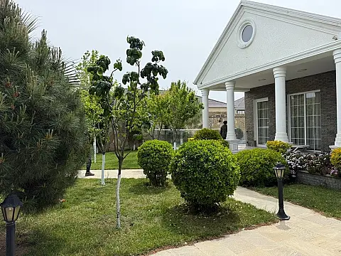 Kirayə verilir 4 otaqlı həyət evi 200 m²