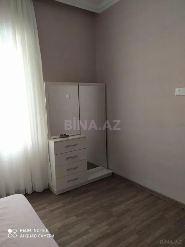 Kirayə verilir 4 otaqlı həyət evi 200 m²