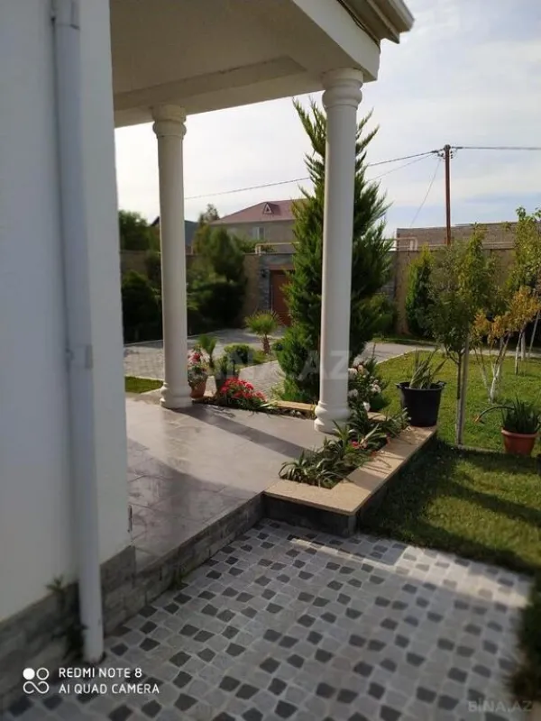 Kirayə verilir 4 otaqlı həyət evi 200 m²