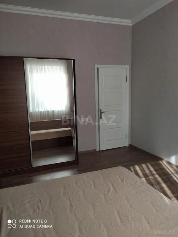 Kirayə verilir 4 otaqlı həyət evi 200 m²
