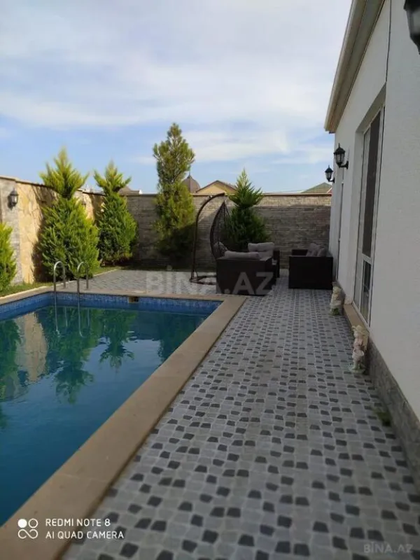 Kirayə verilir 4 otaqlı həyət evi 200 m²