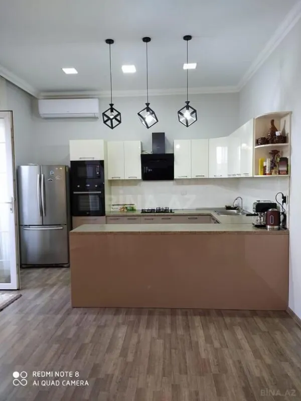 Kirayə verilir 4 otaqlı həyət evi 200 m²