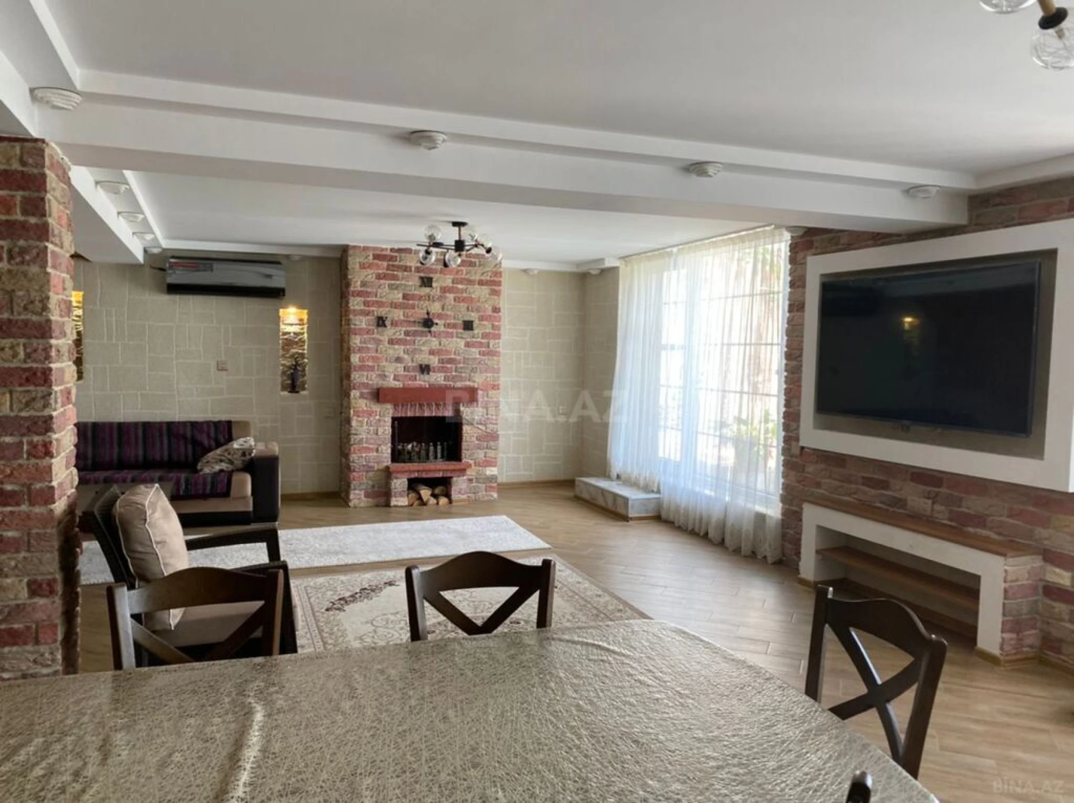 Kirayə verilir 6 otaqlı həyət evi 240 m²