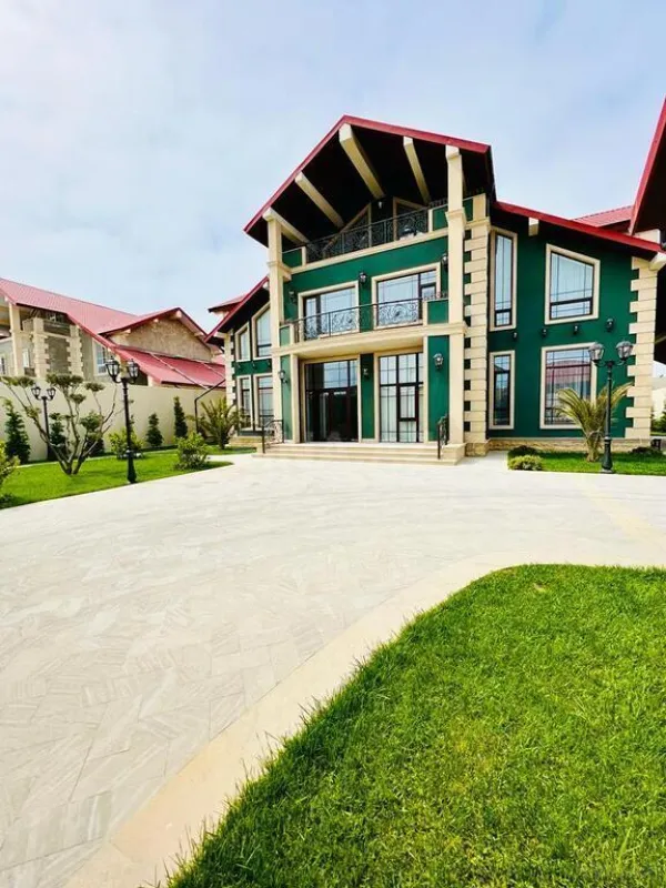 Satılır həyət evi 400 m²