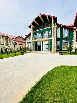 Satılır həyət evi 400 m²