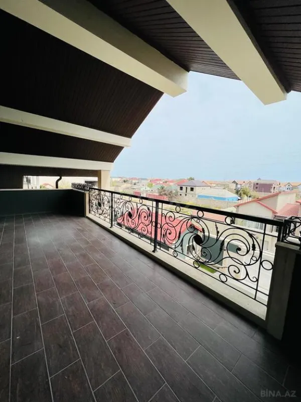 Satılır həyət evi 400 m²
