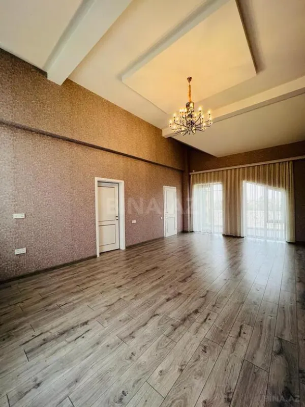 Satılır həyət evi 400 m²