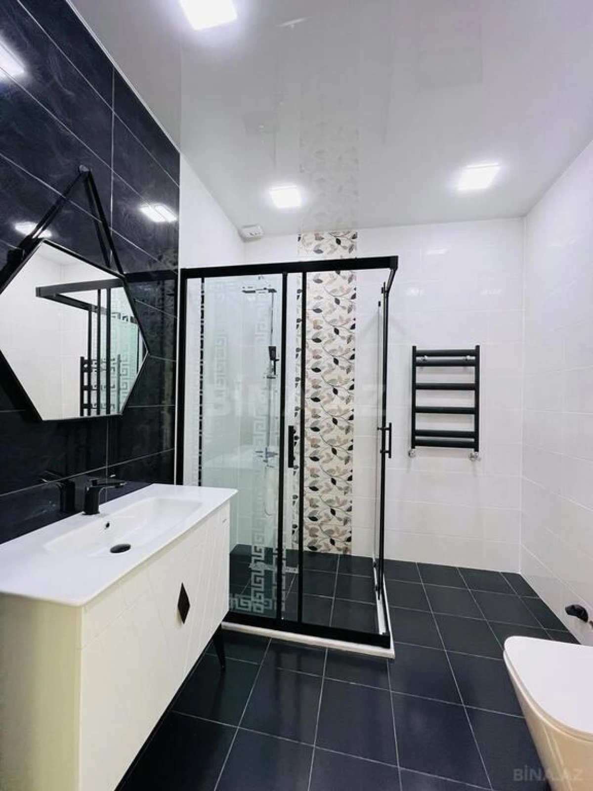 Satılır həyət evi 400 m²