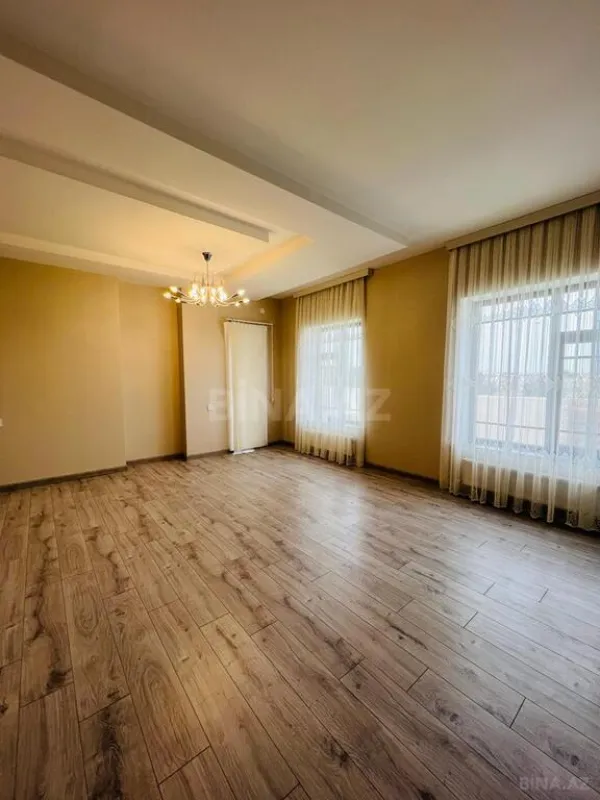 Satılır həyət evi 400 m²