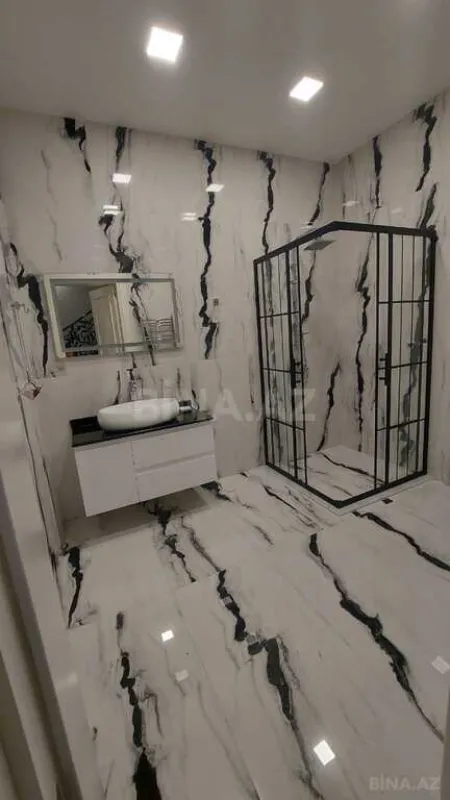 Satılır 6 otaqlı həyət evi 500 m²