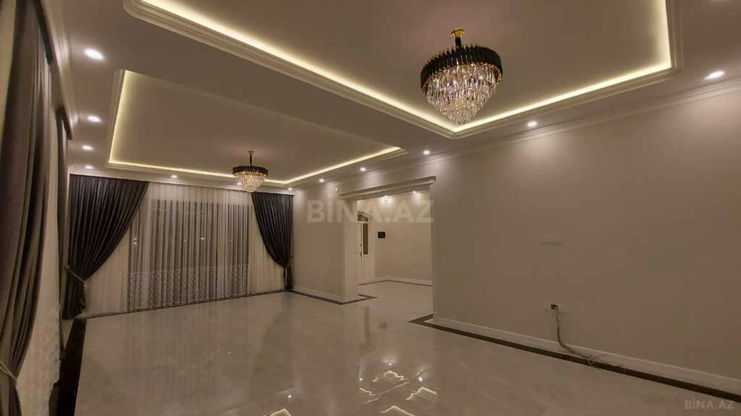 Satılır 6 otaqlı həyət evi 500 m²