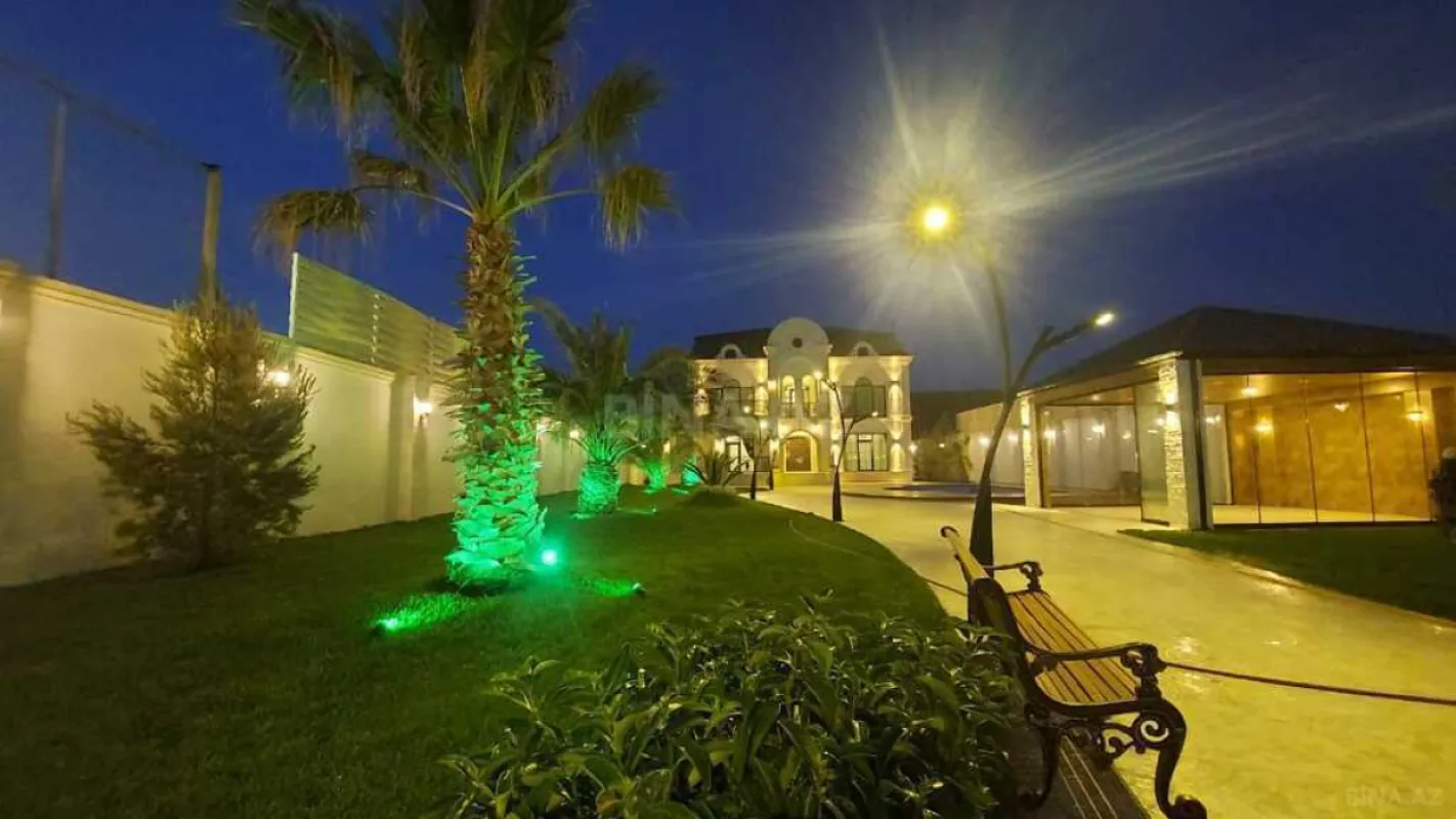 Satılır 6 otaqlı həyət evi 500 m²