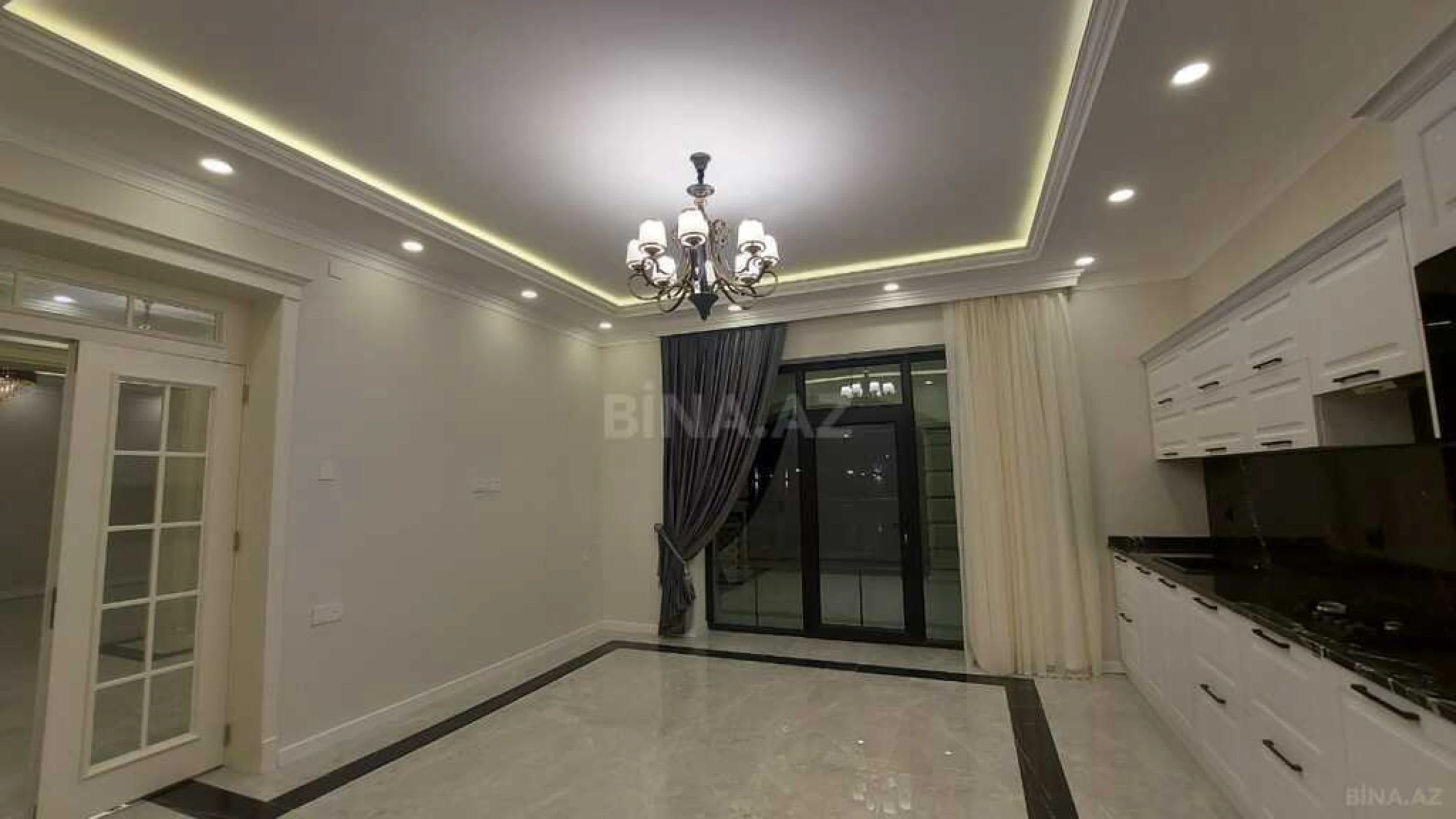 Satılır 6 otaqlı həyət evi 500 m²